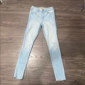 hollister super skinny high rise light wash jeans.